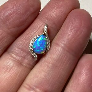 10k Rose gold Fire opal pendant
